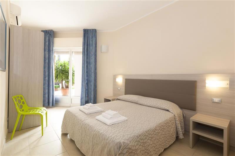 Diano Sporting Apartments Diano Marina Esterno foto