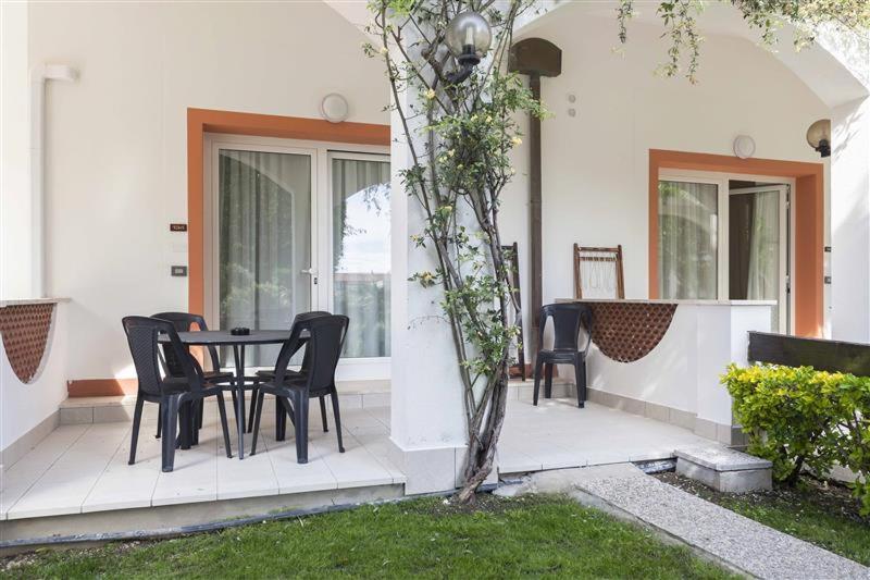Diano Sporting Apartments Diano Marina Esterno foto