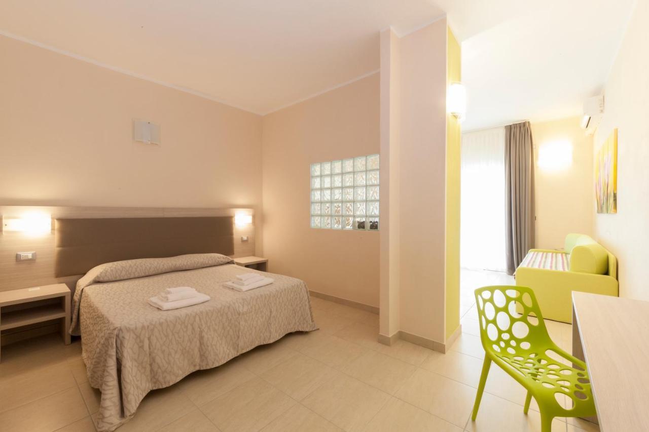 Diano Sporting Apartments Diano Marina Esterno foto
