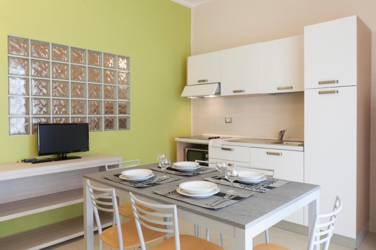 Diano Sporting Apartments Diano Marina Esterno foto