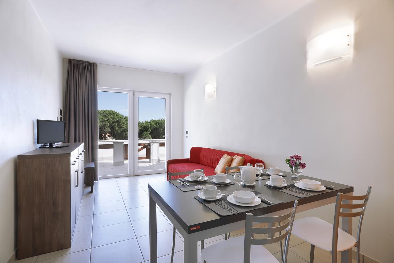 Diano Sporting Apartments Diano Marina Esterno foto