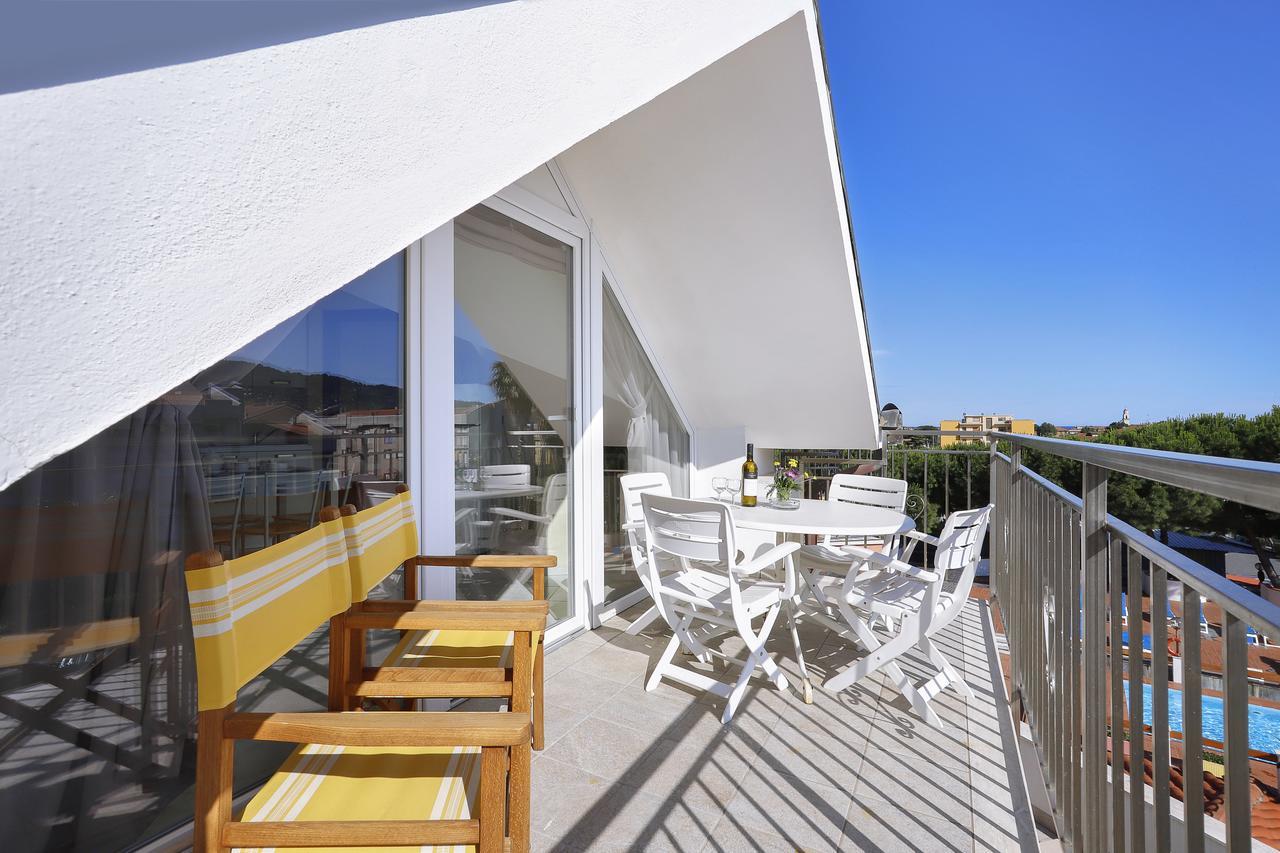 Diano Sporting Apartments Diano Marina Esterno foto